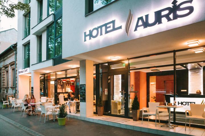 Auris Hotel